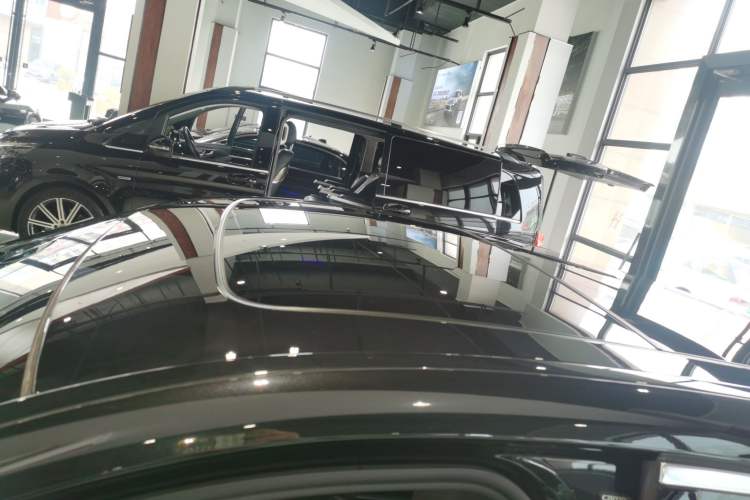 Used BMW 7 Series 2018 730Li Leading Model M Sport Package Roof