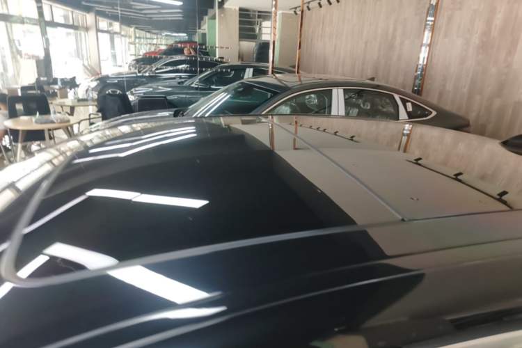 Used BMW 7 Series 2018 730Li Leading Model M Sport Package Roof
