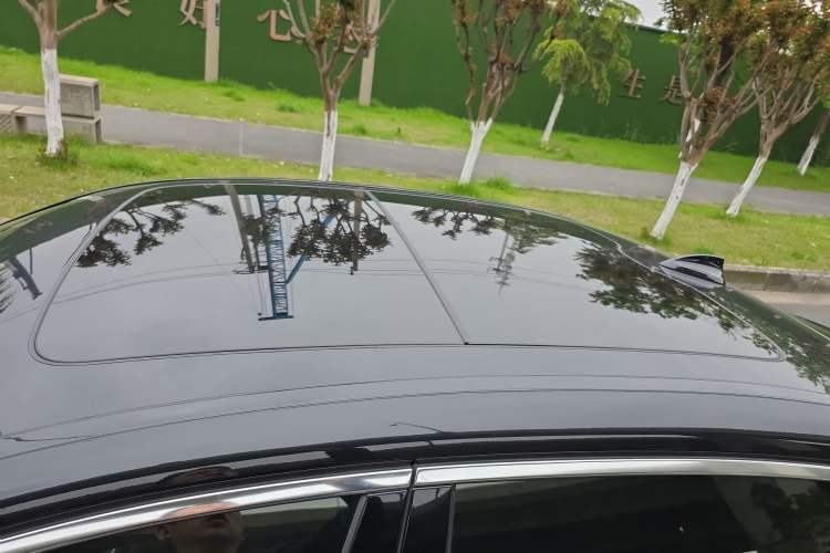 Used BMW 7 Series 2018 730Li Leading Model M Sport Package Roof