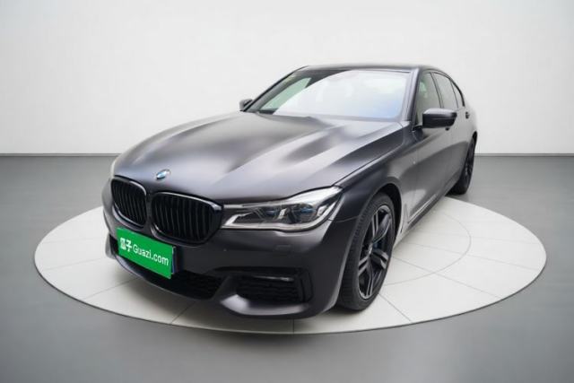 BMW 7 Series 2018 740Li xDrive Luxury Edition M Sport Package с пробегом