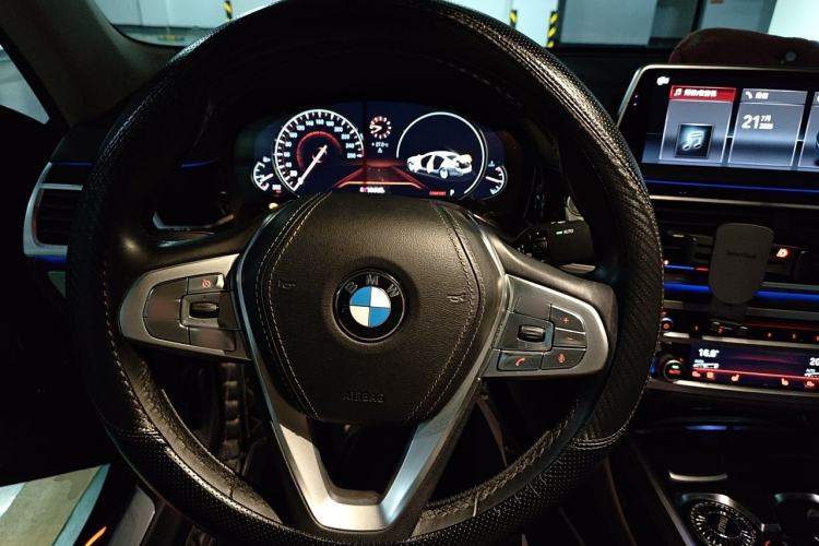 Used BMW 7 Series 2018 730Li Leading Model Excellence Package Steering Wheel
