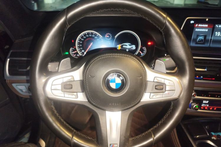 Used BMW 7 Series 2018 730Li Luxury Edition M Sport Package Steering Wheel