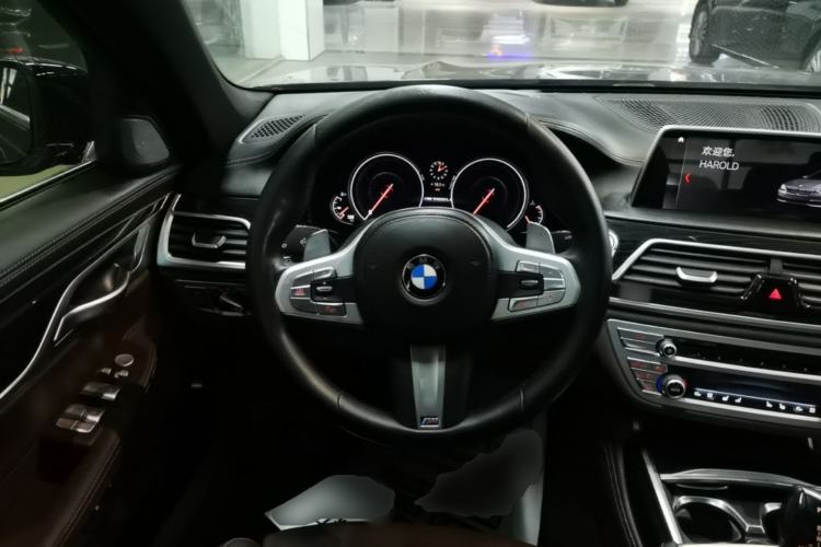 Used BMW 7 Series 2018 740Li M Sport Package Leading Model Steering Wheel