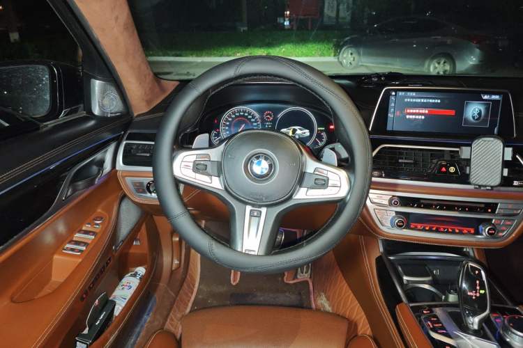 Used BMW 7 Series 2018 740Li xDrive Luxury Edition M Sport Package Steering Wheel