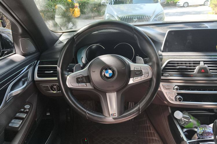 Used BMW 7 Series 2018 740Li M Sport Package Leading Model Steering Wheel
