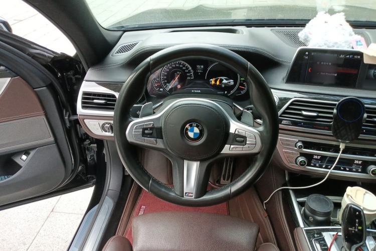 Used BMW 7 Series 2018 730Li Luxury Edition M Sport Package Steering Wheel