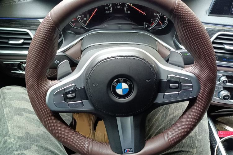 Used BMW 7 Series 2018 730Li Leading Model M Sport Package Steering Wheel