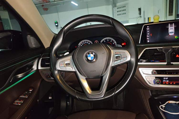 Used BMW 7 Series 2018 740Li Leading Model Excellence Package Steering Wheel