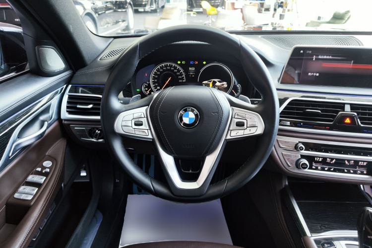 Used BMW 7 Series 2018 730Li Luxury Edition M Sport Package Steering Wheel