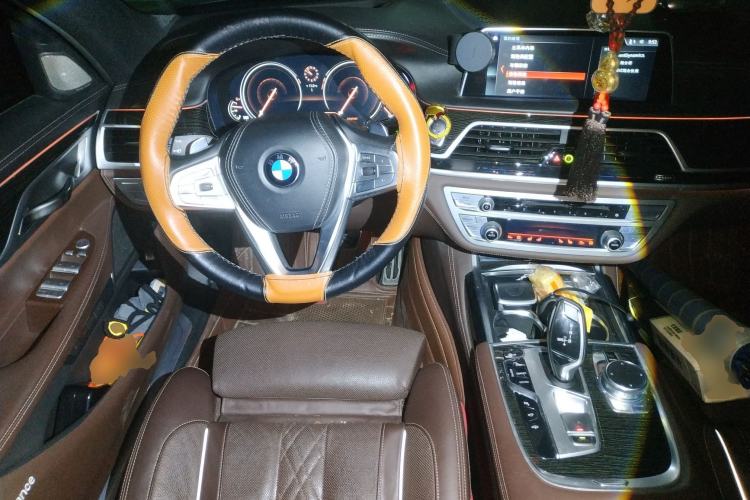 Used BMW 7 Series 2018 730Li Luxury Edition M Sport Package Steering Wheel
