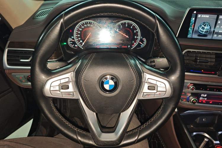 Used BMW 7 Series 2018 730Li Leading Model Excellence Package Steering Wheel