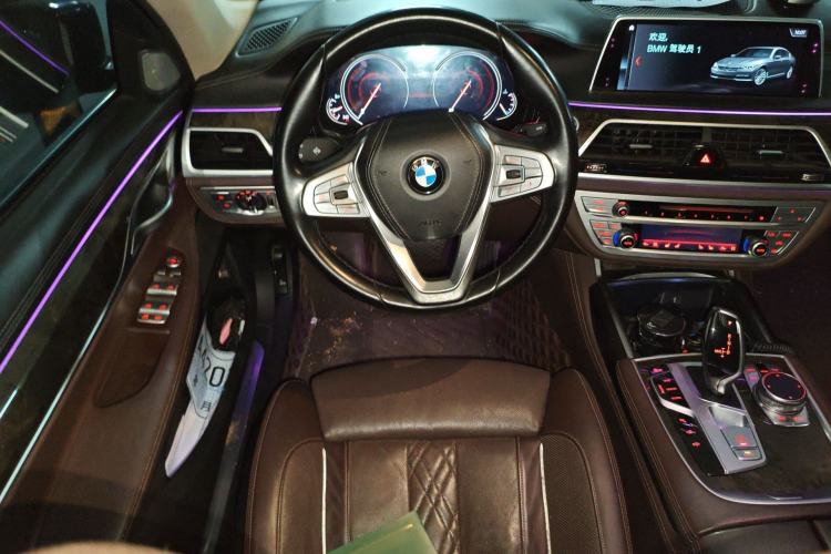 Used BMW 7 Series 2018 730Li Luxury Model Excellence Package Steering Wheel