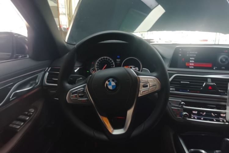 Used BMW 7 Series 2018 730Li Leading Model M Sport Package Steering Wheel