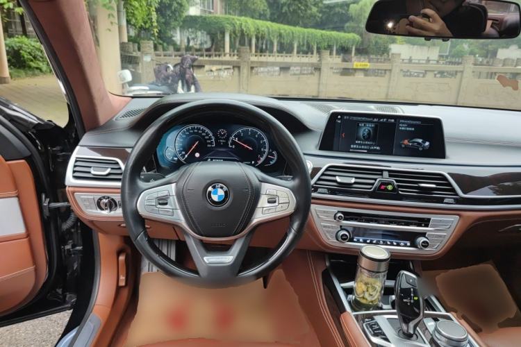 Used BMW 7 Series 2018 740Li Leading Model Excellence Package Steering Wheel