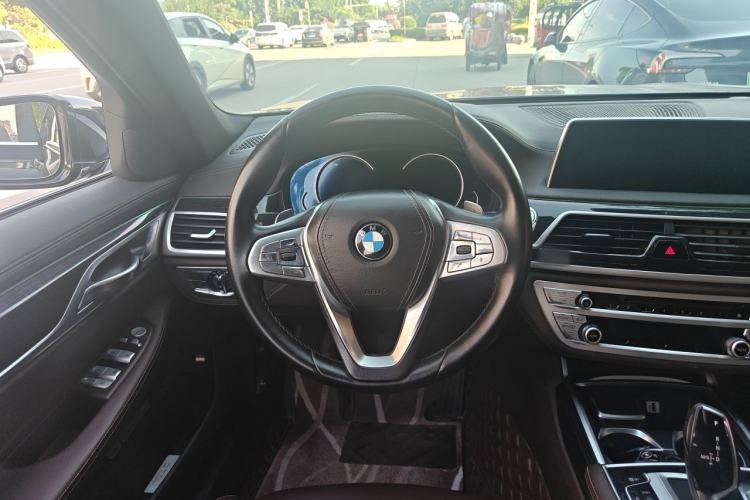 Used BMW 7 Series 2018 730Li Leading Model Excellence Package Steering Wheel
