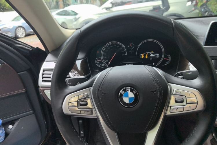 Used BMW 7 Series 2018 730Li Leading Model Excellence Package Steering Wheel