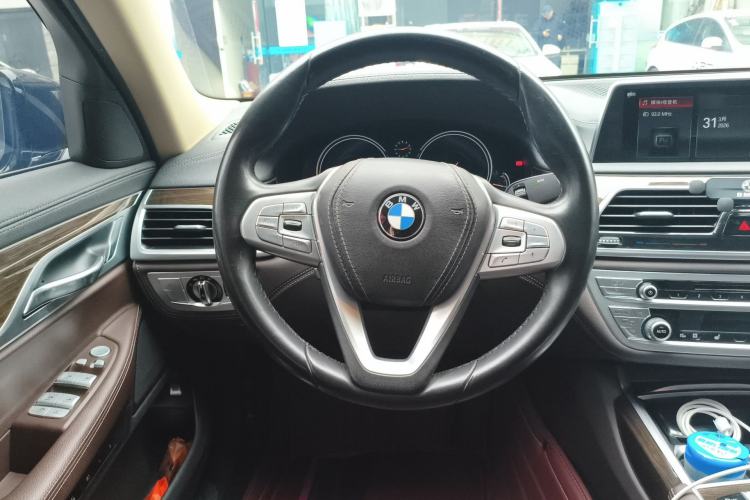Used BMW 7 Series 2018 730Li Leading Model Excellence Package Steering Wheel