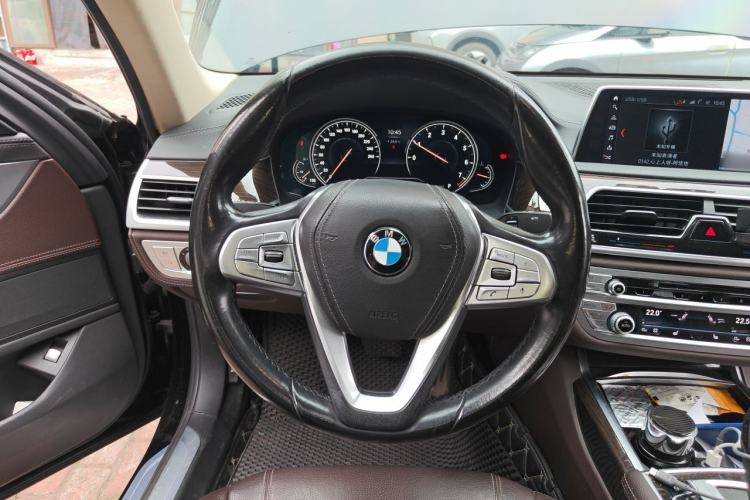Used BMW 7 Series 2018 730Li Leading Model Excellence Package Steering Wheel