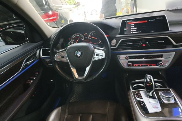 Used BMW 7 Series 2018 730Li Leading Model Excellence Package Steering Wheel