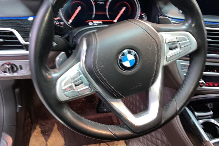 Used BMW 7 Series 2018 740Li M Sport Package Leading Model Steering Wheel
