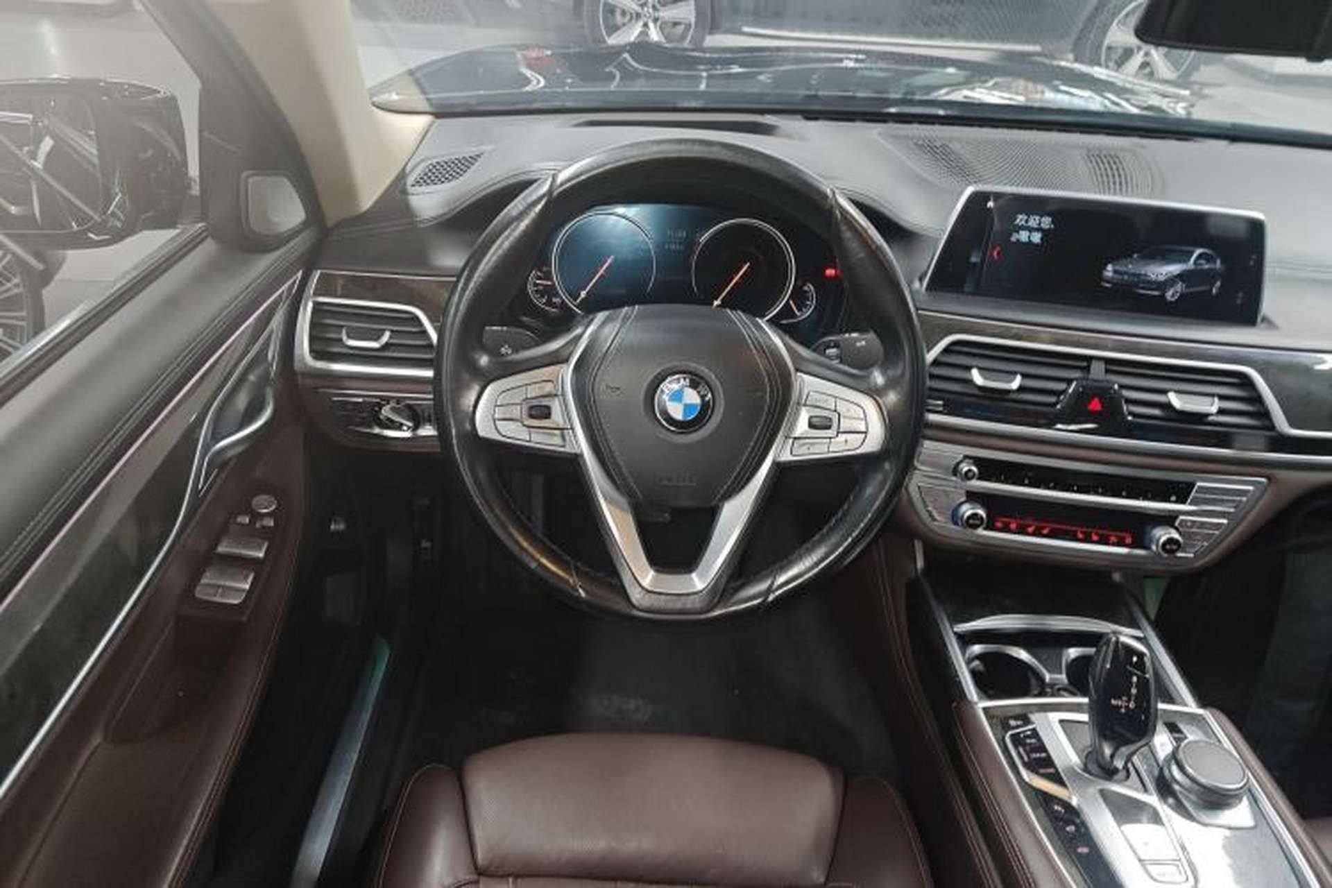 Used BMW 7 Series 2018 730Li Luxury Model Excellence Package Steering Wheel