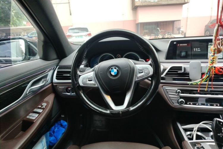 Used BMW 7 Series 2018 730Li Leading Model M Sport Package Steering Wheel