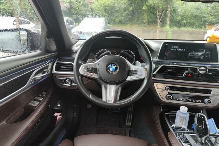 Used BMW 7 Series 2018 730Li Luxury Edition M Sport Package Steering Wheel
