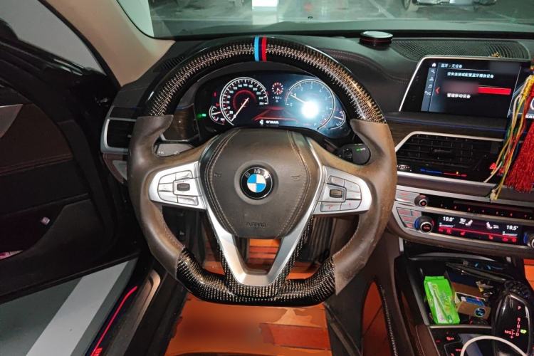 Used BMW 7 Series 2018 730Li Leading Model Excellence Package Steering Wheel