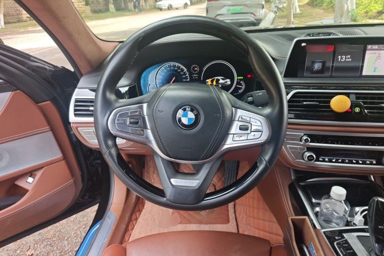 Used BMW 7 Series 2018 740Li xDrive Luxury Edition Excellence Package Steering Wheel