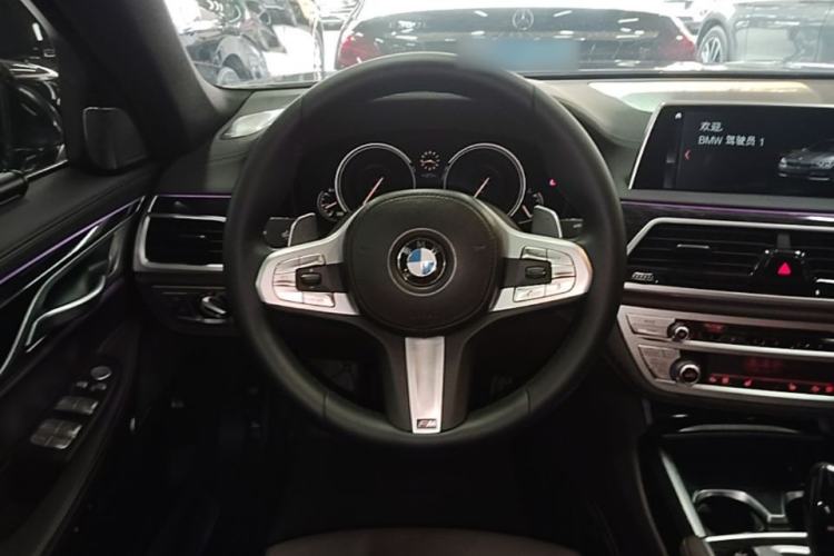 Used BMW 7 Series 2018 730Li Leading Model M Sport Package Steering Wheel