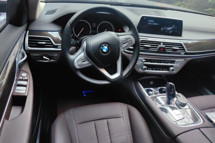 Used BMW 7 Series 2018 730Li Leading Model Excellence Package Steering Wheel