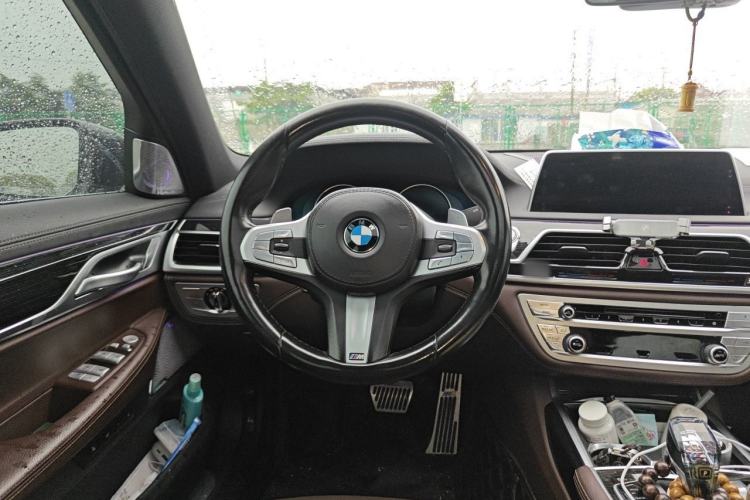 Used BMW 7 Series 2018 730Li Leading Model M Sport Package Steering Wheel