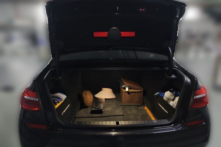 Used BMW 7 Series 2018 730Li Leading Model M Sport Package Trunk