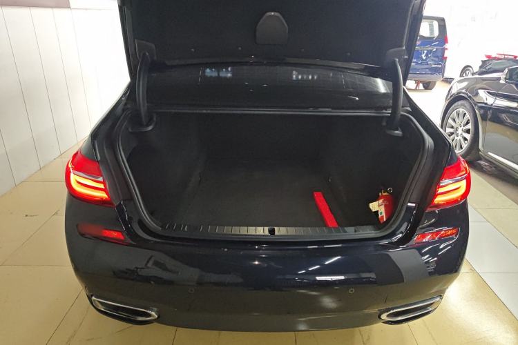 Used BMW 7 Series 2018 730Li Leading Model M Sport Package Trunk