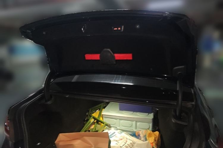 Used BMW 7 Series 2018 730Li Leading Model M Sport Package Trunk