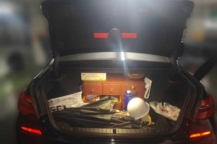 Used BMW 7 Series 2018 730Li Luxury Edition M Sport Package Trunk