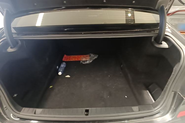Used BMW 7 Series 2018 730Li Leading Model M Sport Package Trunk