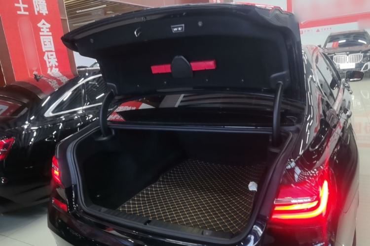Used BMW 7 Series 2018 730Li Luxury Edition M Sport Package Trunk