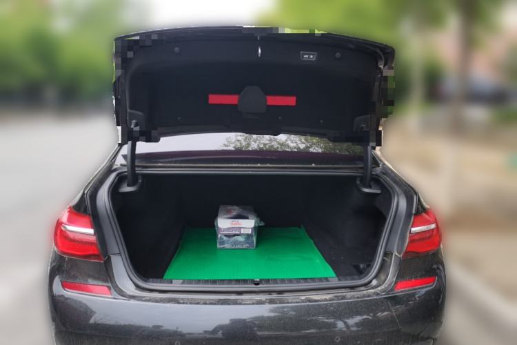 Used BMW 7 Series 2018 730Li Leading Model M Sport Package Trunk