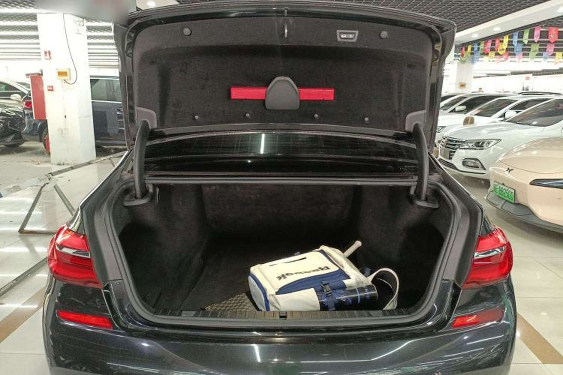 Used BMW 7 Series 2018 730Li Leading Model M Sport Package Trunk