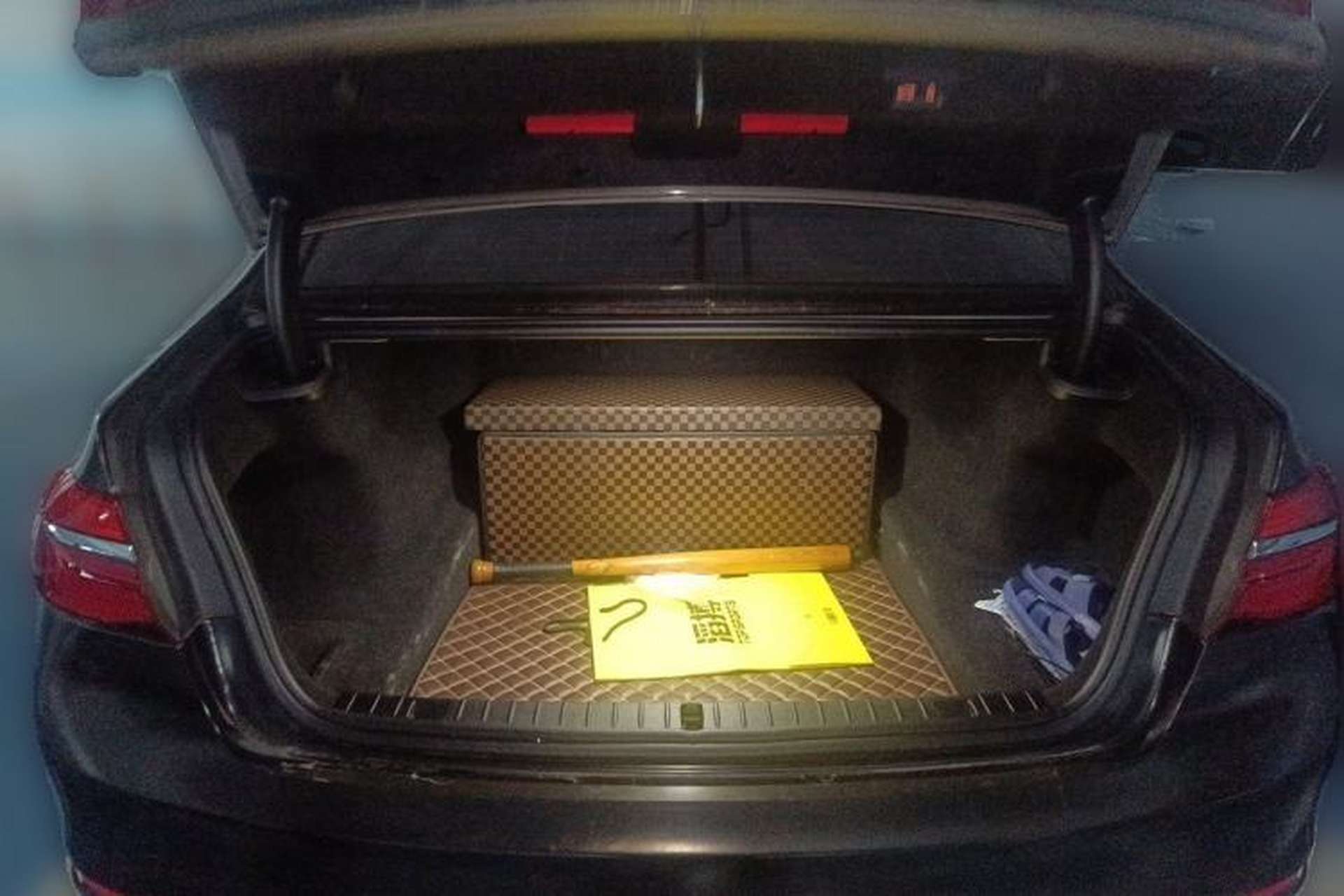 Used BMW 7 Series 2018 730Li Luxury Model Excellence Package Trunk
