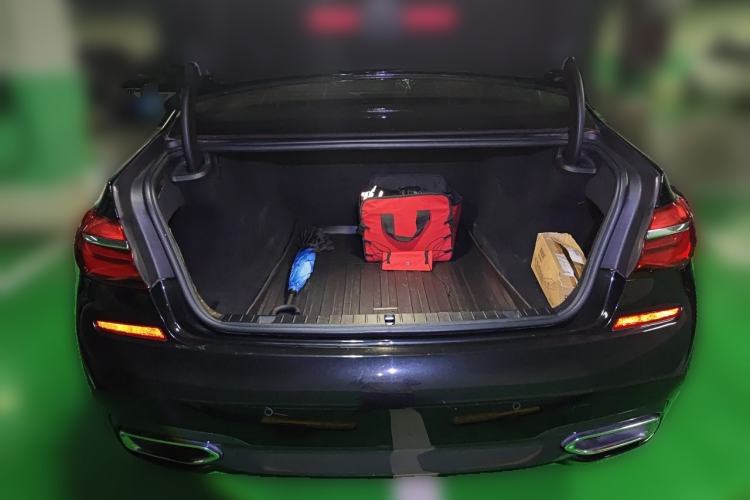 Used BMW 7 Series 2018 730Li Leading Model M Sport Package Trunk