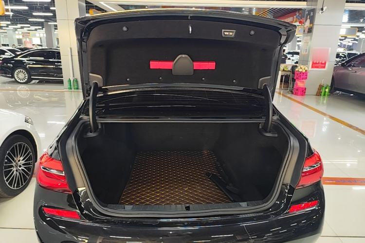 Used BMW 7 Series 2018 730Li Leading Model M Sport Package Trunk