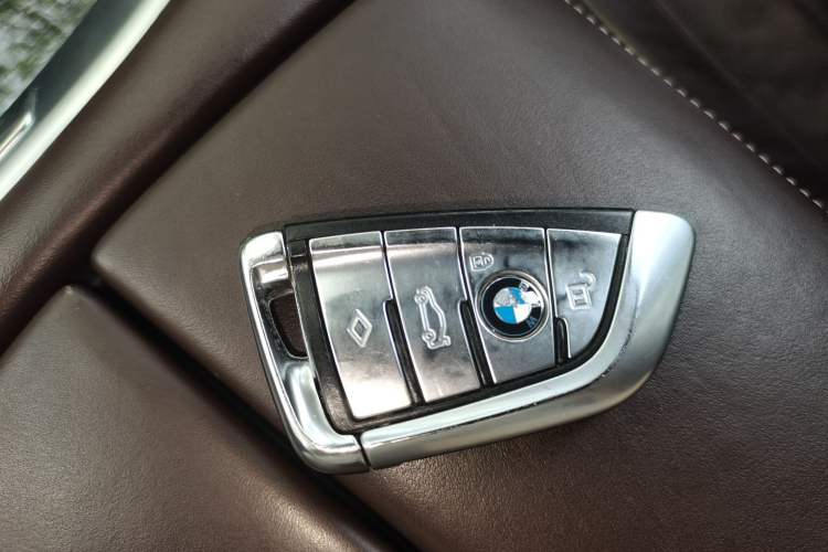 Used BMW 7 Series 2018 730Li Luxury Edition M Sport Package Vehicle Key
