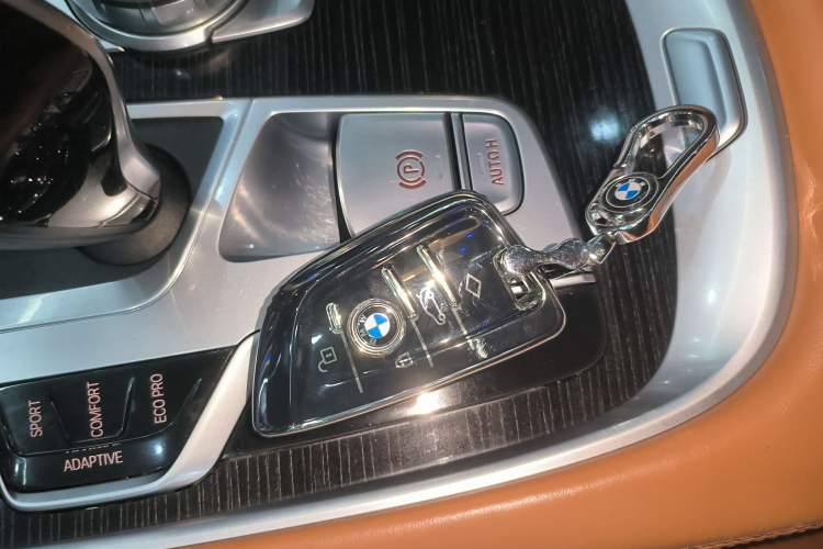 Used BMW 7 Series 2018 730Li Luxury Edition M Sport Package Vehicle Key