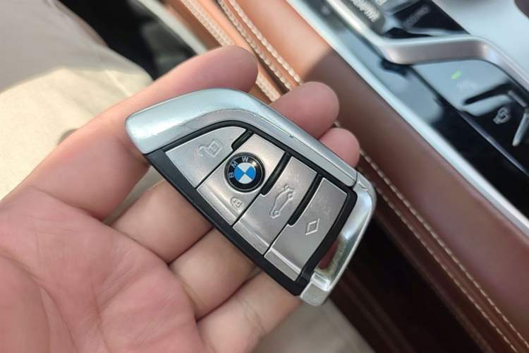 Used BMW 7 Series 2018 740Li xDrive Luxury Edition M Sport Package Vehicle Key