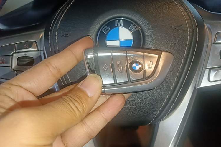 Used BMW 7 Series 2018 730Li Luxury Model Excellence Package Vehicle Key