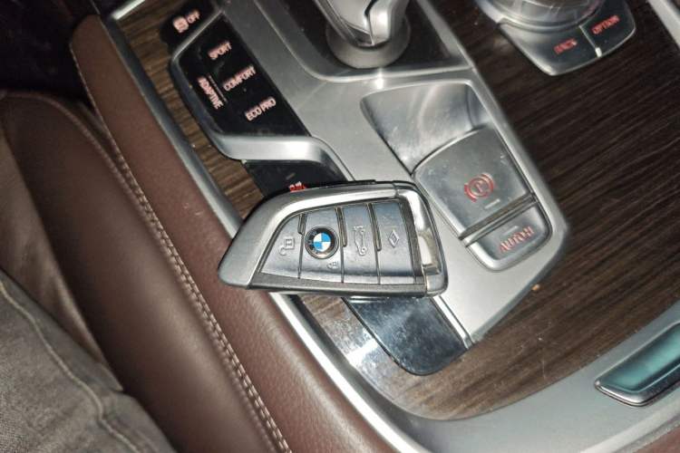 Used BMW 7 Series 2018 730Li Leading Model Excellence Package Vehicle Key