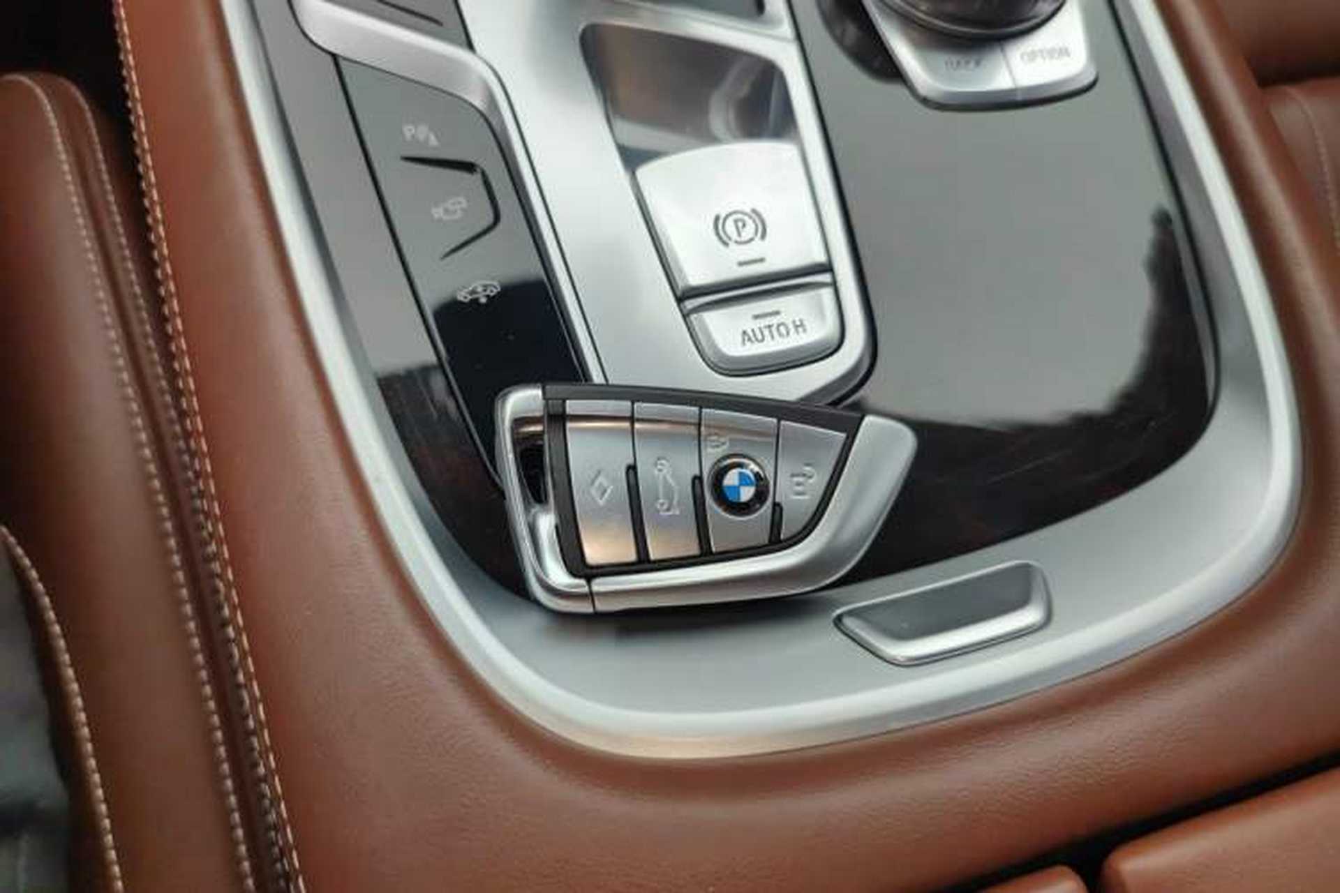 Used BMW 7 Series 2018 740Li Leading Model Excellence Package Vehicle Key