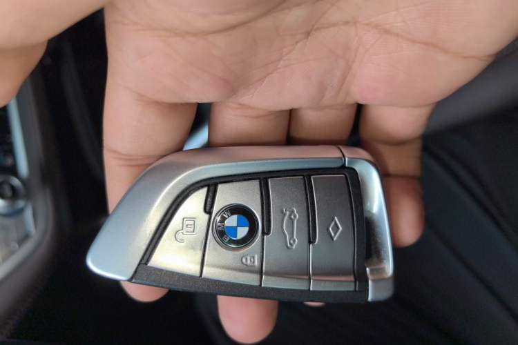 Used BMW 7 Series 2018 730Li Leading Model Excellence Package Vehicle Key